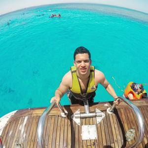 Meet your Posher, Omar